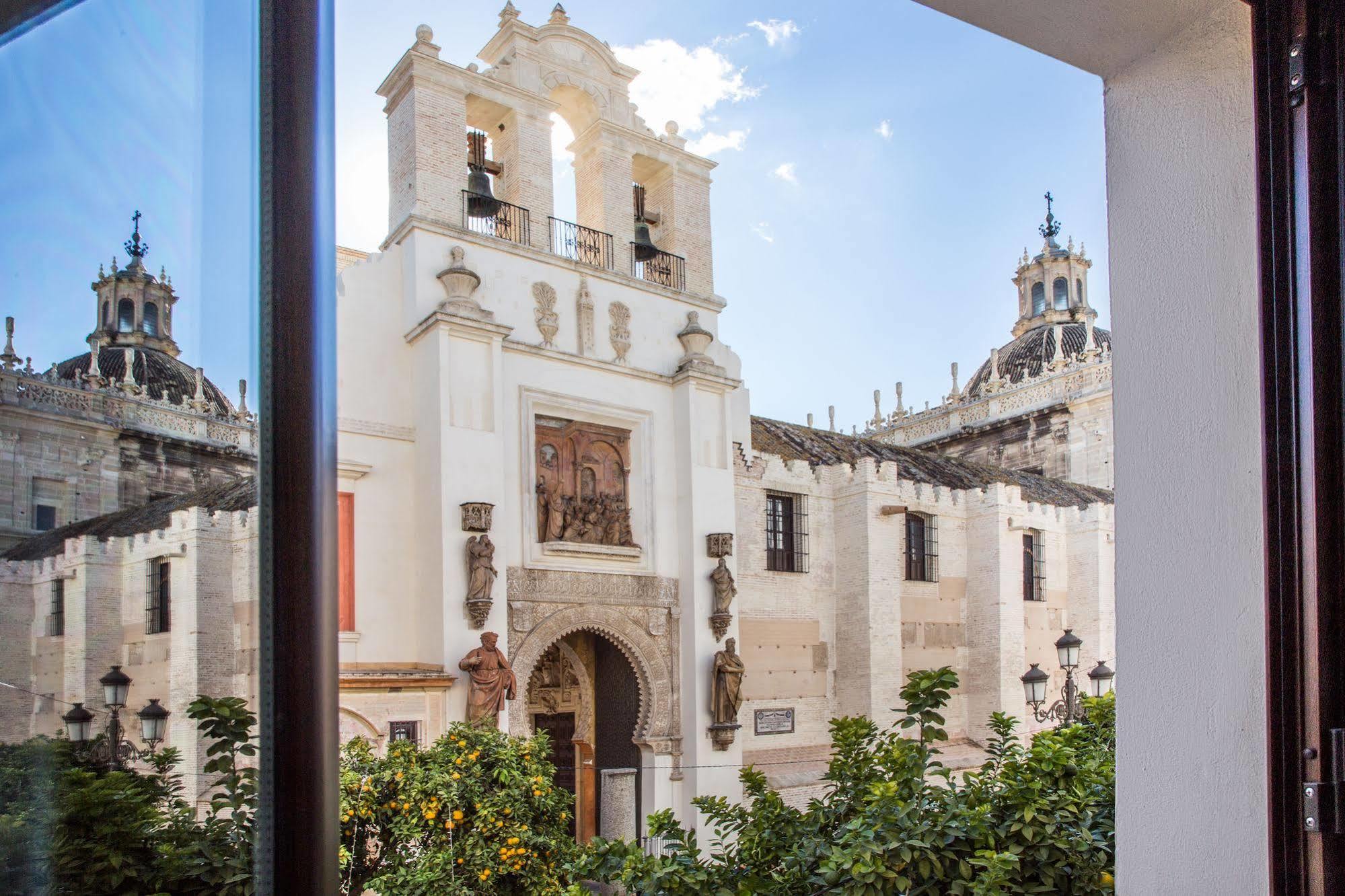 Puerta Catedral Apartments Sevilla Exterior foto